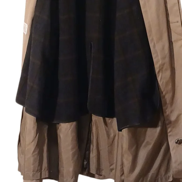 London Fog -Limited Edition Tan Trench Coat, Removable Liner Inc., Pockets, 46L - Picture 9 of 14